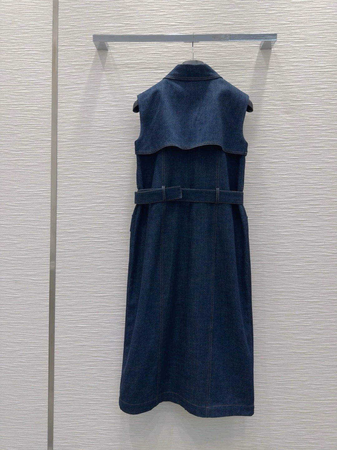 D 25 Super chic new denim dress!