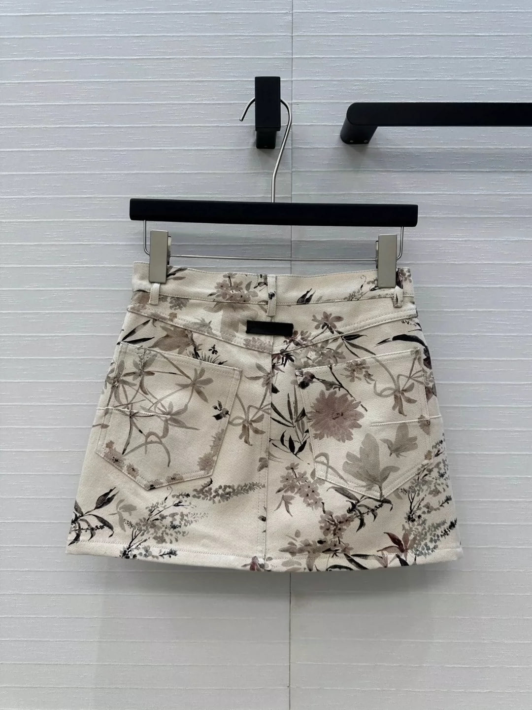 D 25 New Fresh and Light Ink Print Denim Half Skirt