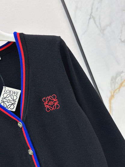 Lo 25 Embroidered decorative cardigan