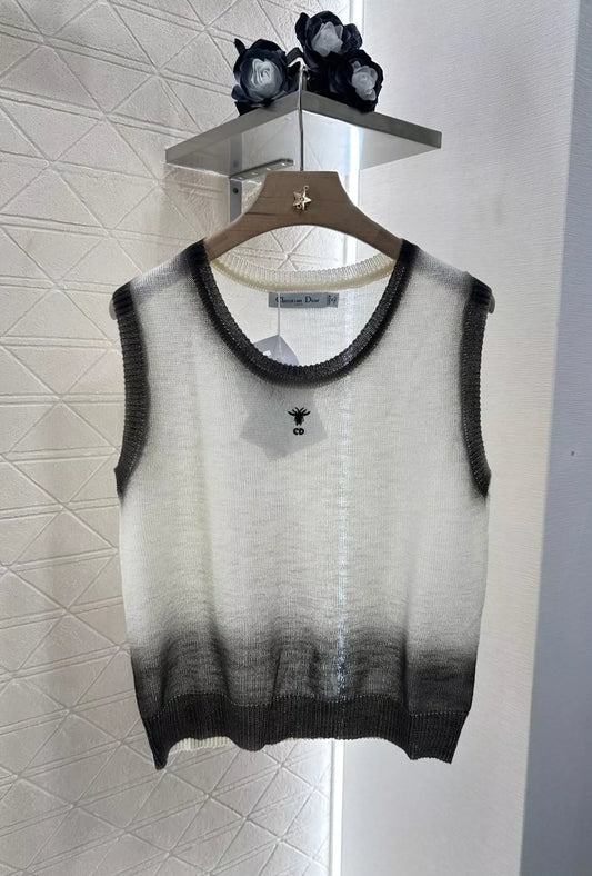 D 25 Summer New Crew neck gradient knit undershirt
