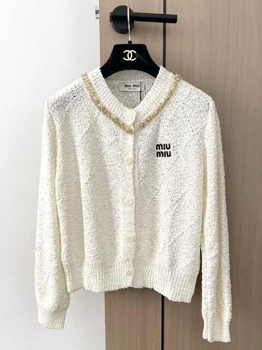 M 25 new embroidered letters beaded round neck long sleeve knitted cardigan(Beigi/pink)
