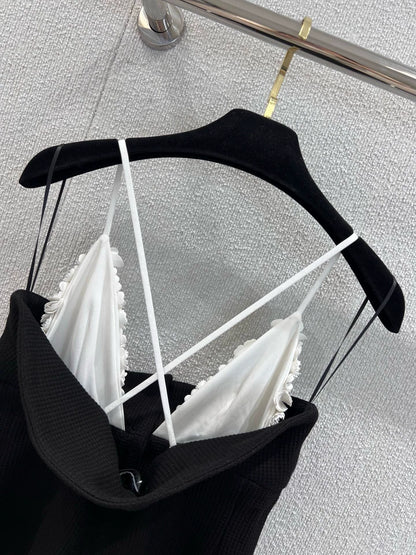 C 25Ss early spring new style French black and white splicing tube top camisole