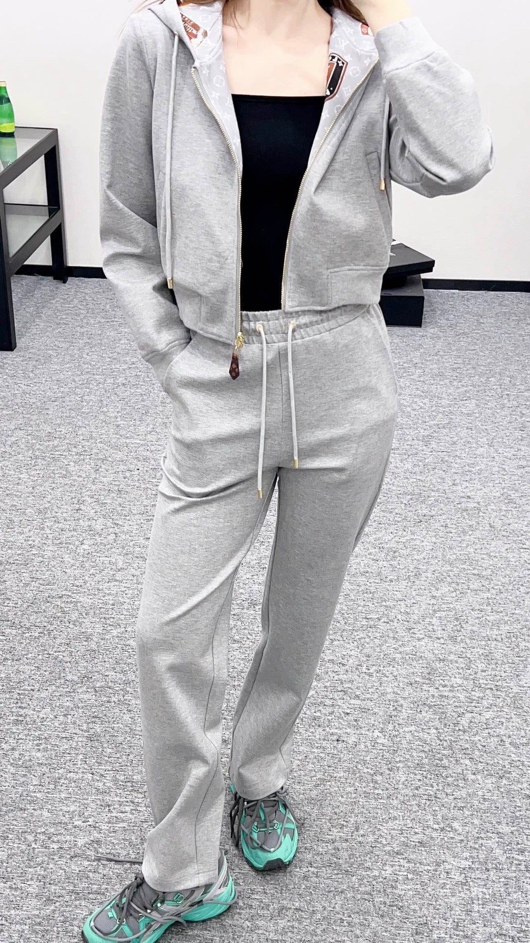L 25 Double-sided hooded jacket + trousers set