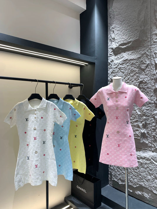 L 25 New Knit Lapel Dress