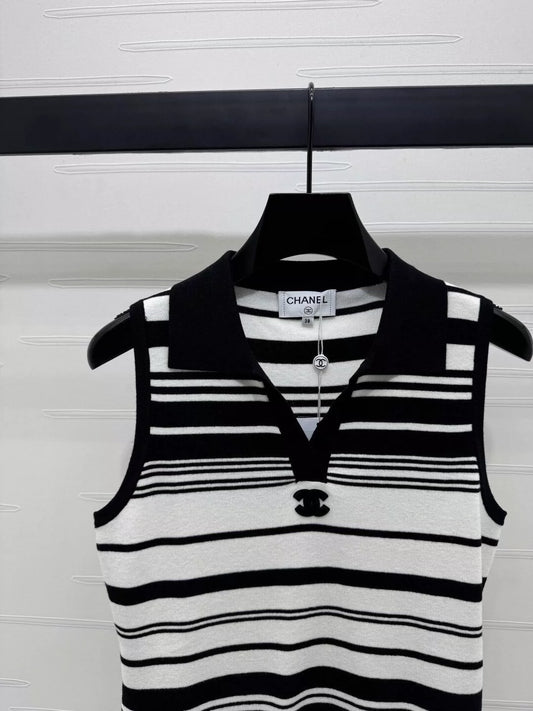 C 25 New Spring/Summer V-neck Embroidered Striped Knit Top Vest
