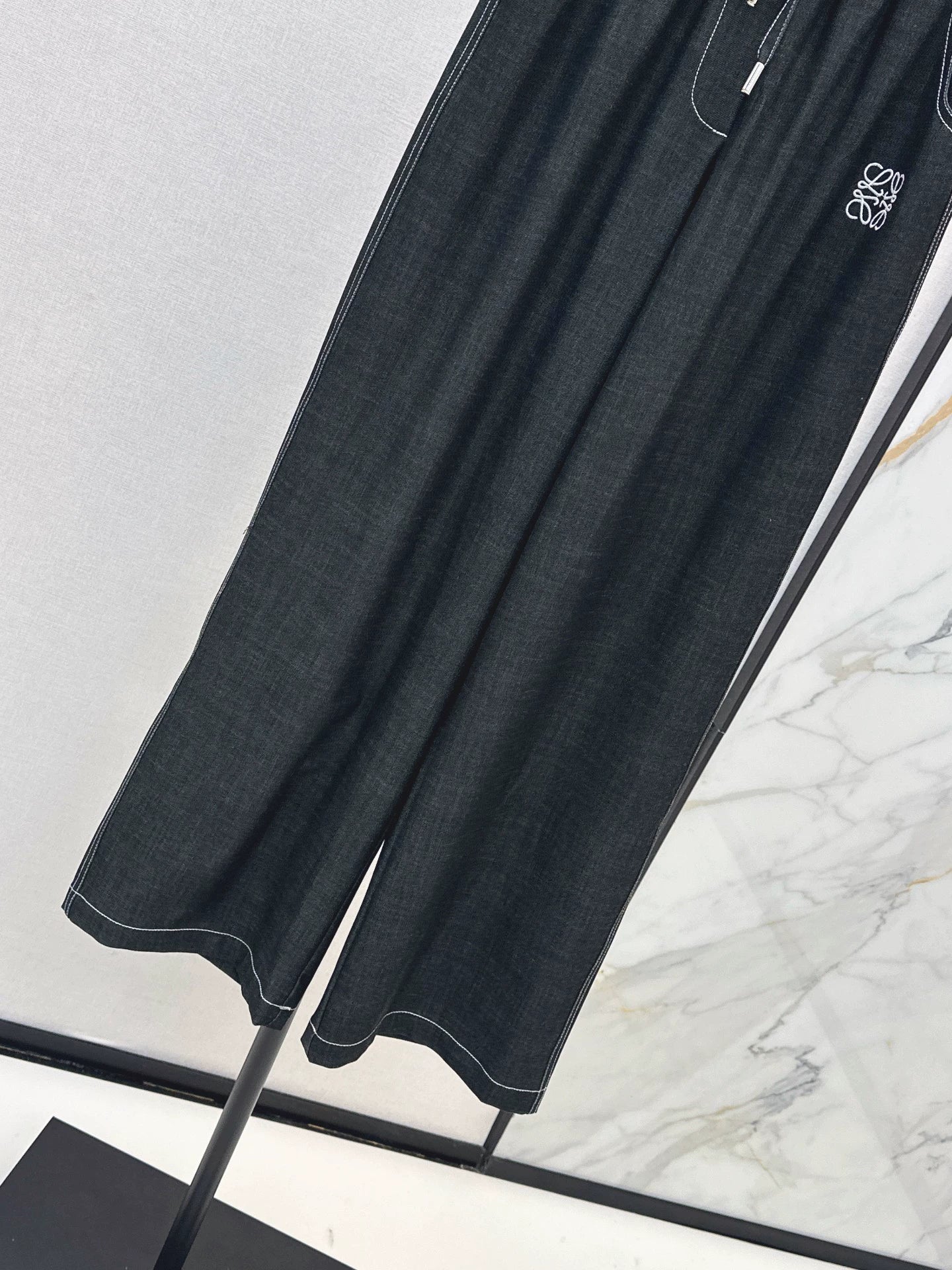 LO 25fw New Straight-leg Pants with Web Decoration