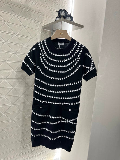 C 25 Frühling und Sommer Neue Stil Anhänger Jacquard Strickkleid 