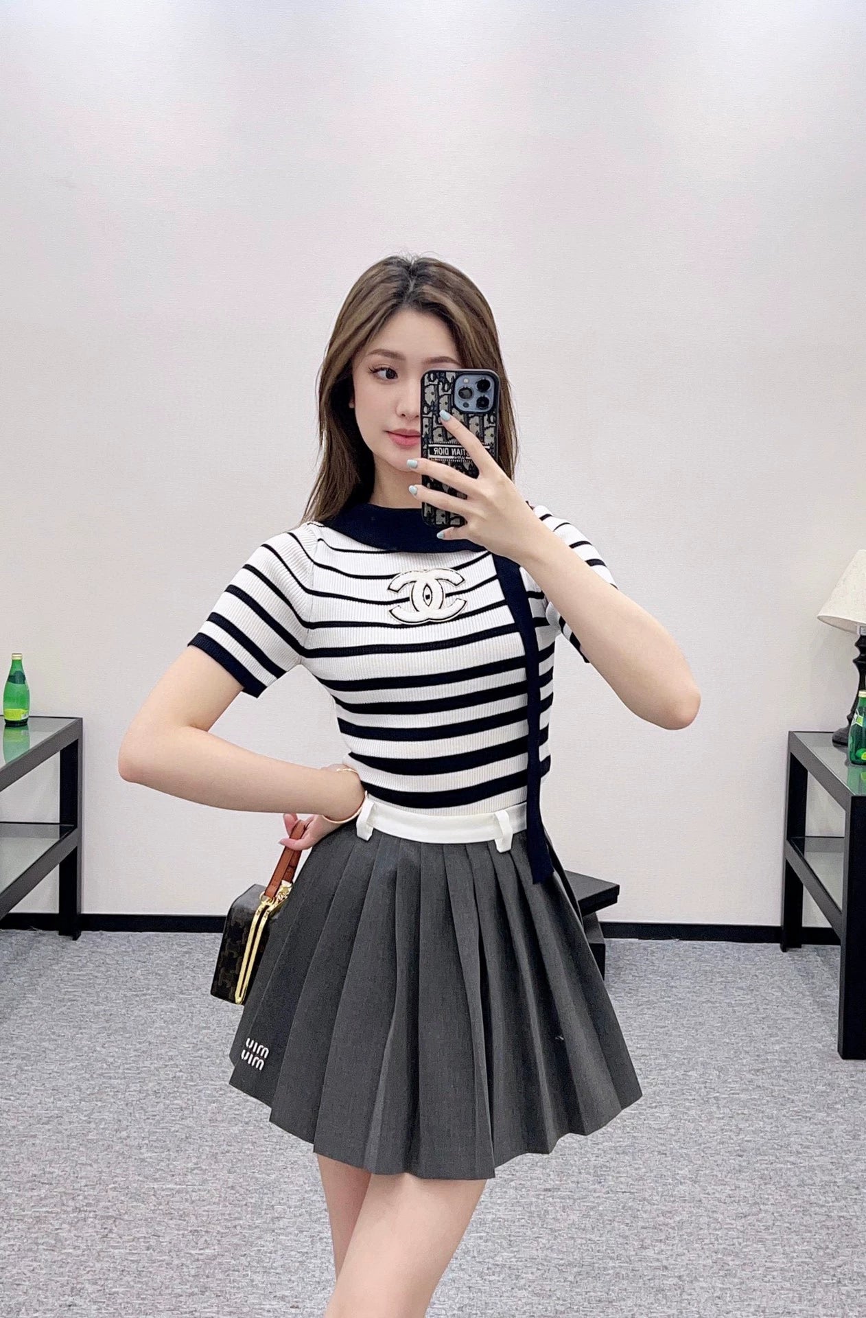 C 25 Off-shoulder lapel, ribbon, slim-fit knitted short sleeves