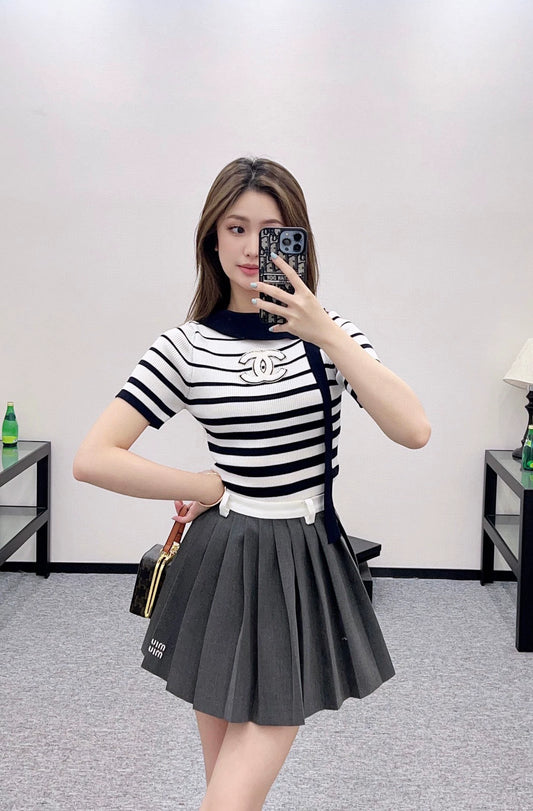 C 25 Off-shoulder lapel, ribbon, slim-fit knitted short sleeves