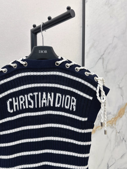 D 25 New Striped Knitted Boat Neck Top