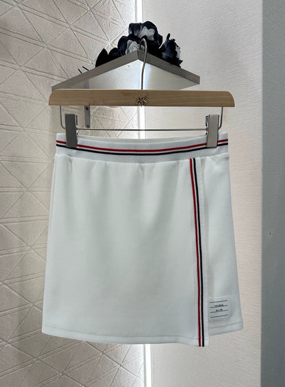 T 25 Sleeveless Top and Half Skirt Set(White Black)