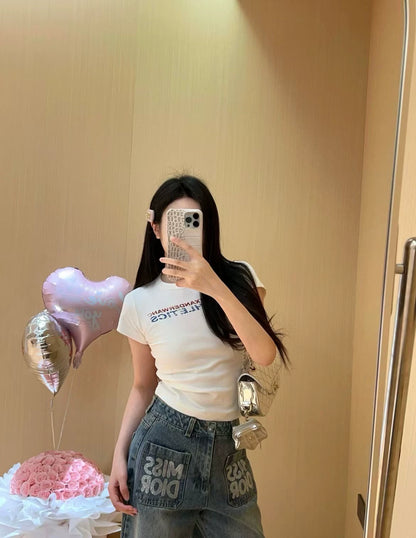 D 25 Jeans with rhinestone front pockets