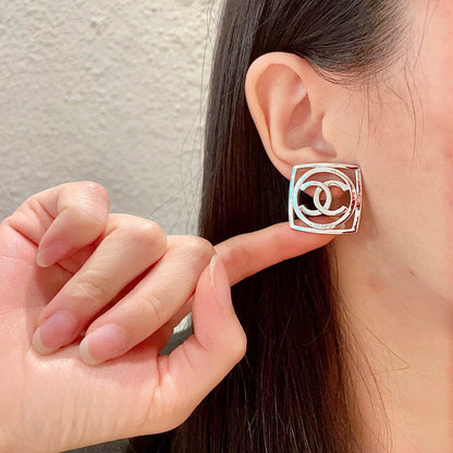 25 Summer new classic double C letter earrings