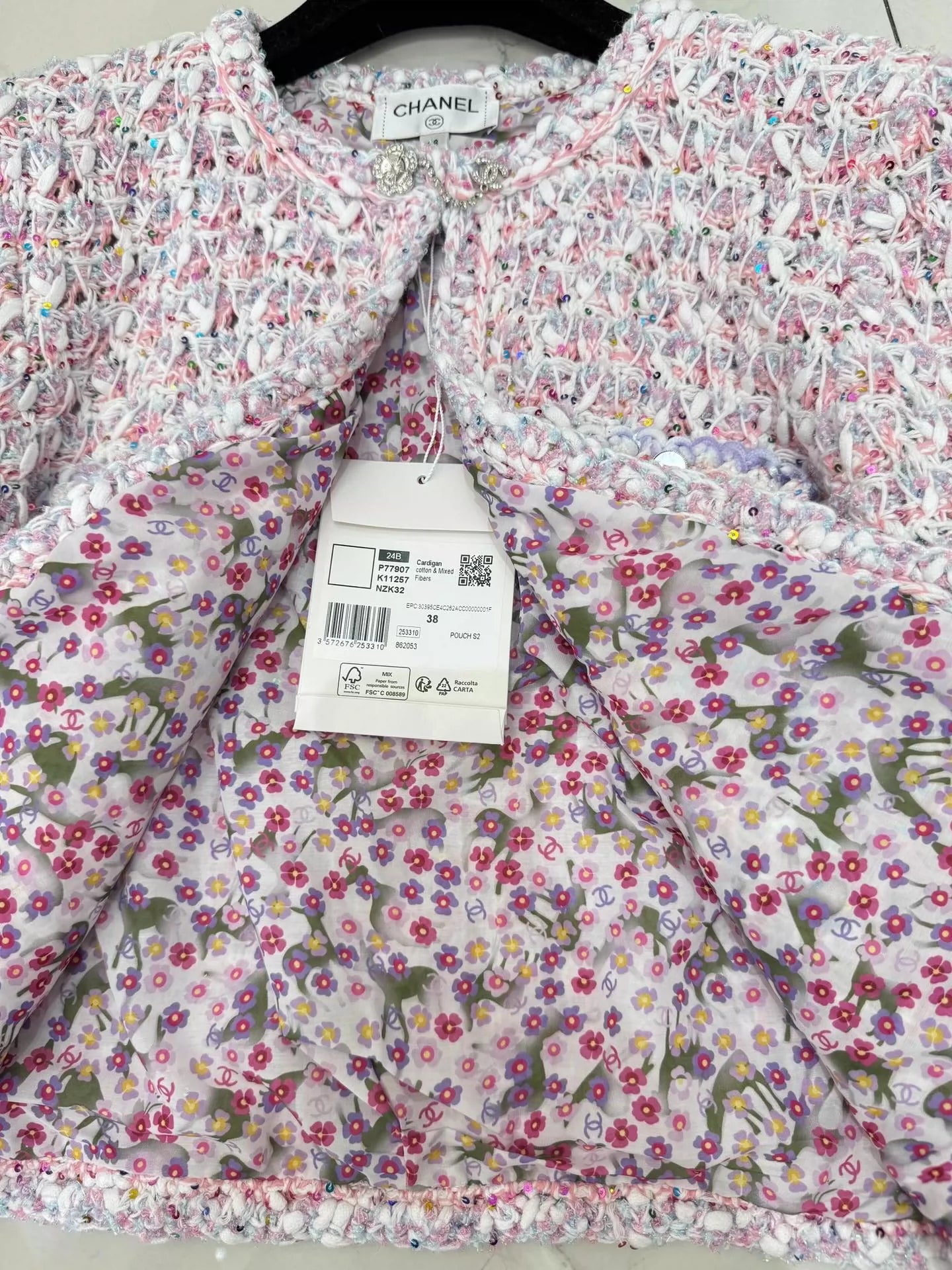 C 25 Macaron color matching woven three-dimensional cardigan