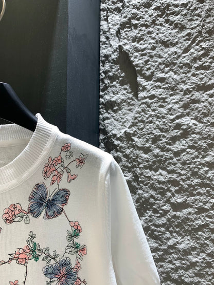 D 25 Butterfly Embroidery Short Sleeve Knit Top