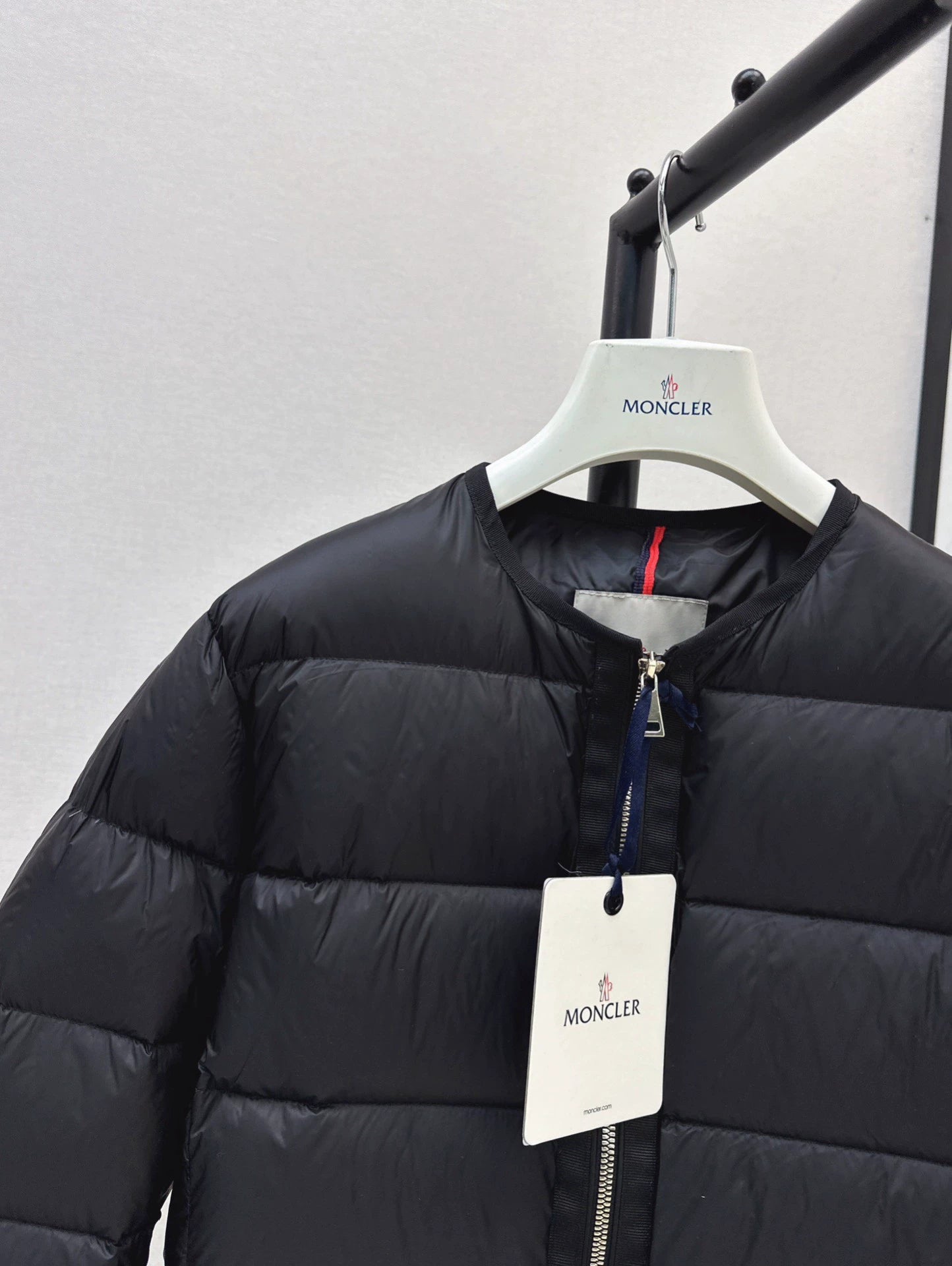 MON 25fw Simple round neck down jacket(BLACK/PINK/BROWN)