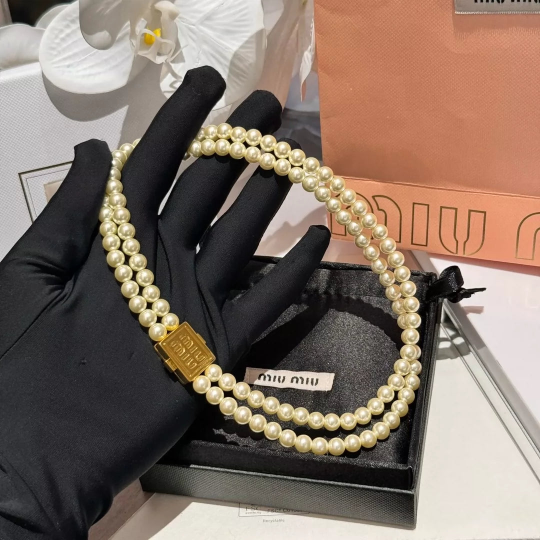 M 25 Gold letter square double pearl necklace