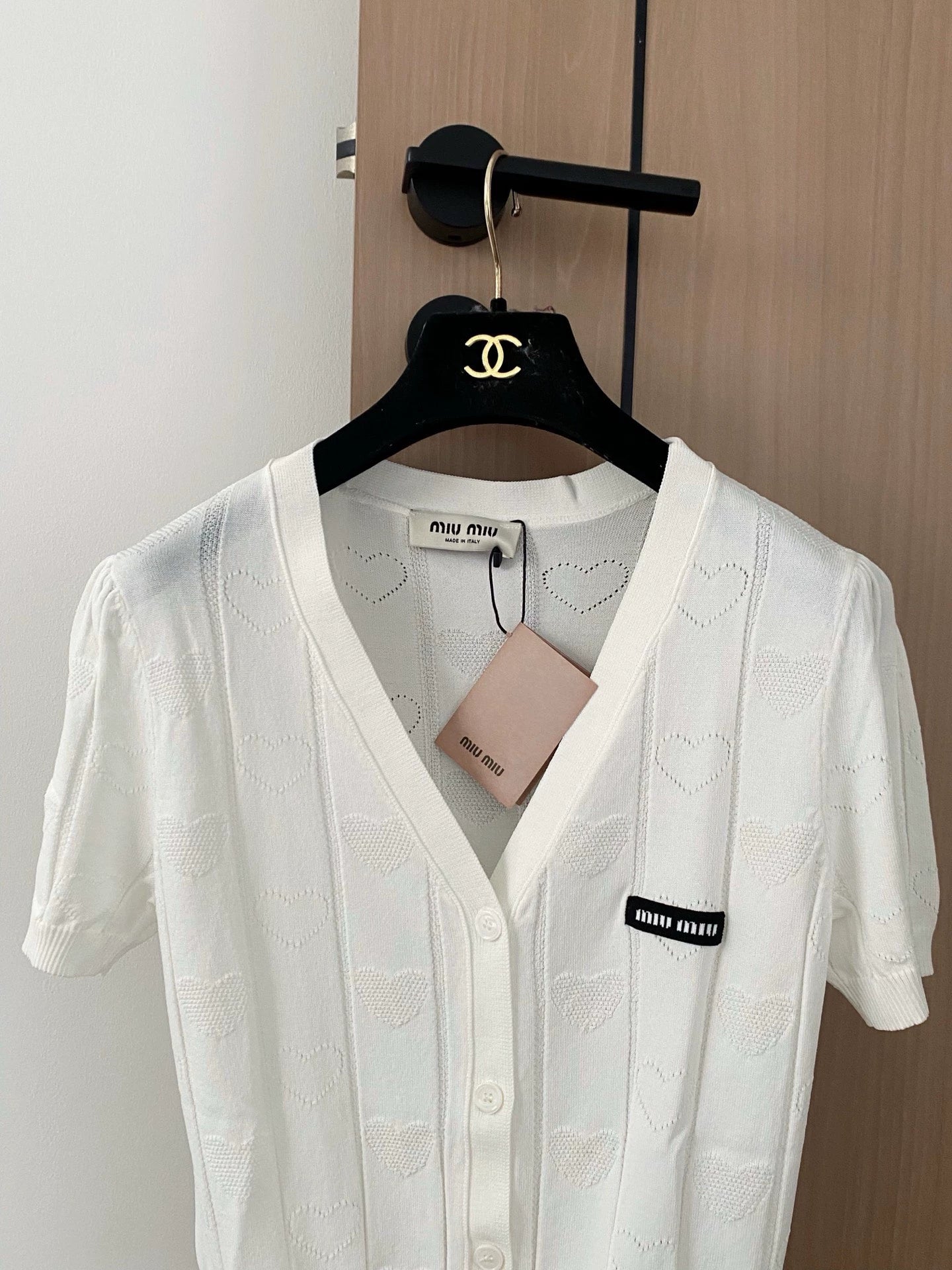 M 25 White, Pink Short Sleeve Cardigan