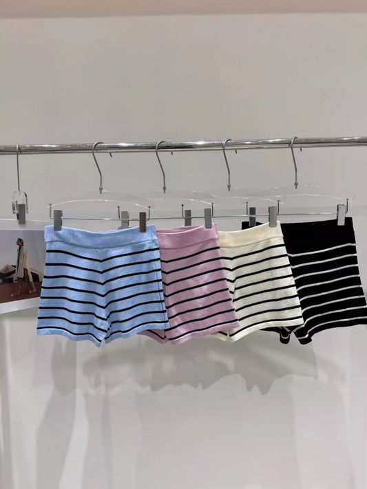 C 25 New hot sale Swallow logo front and back buttons Fake skirt shorts