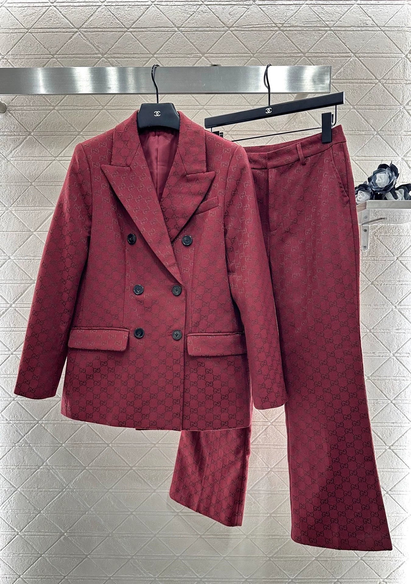 Gu 25 Double-breasted suit trousers