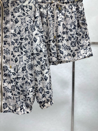 L 25 Printed Sunbrella + Shorts Set
