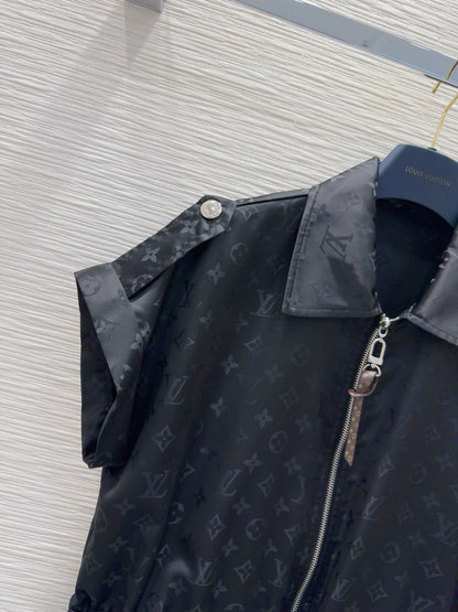 L 25 New Short Sleeve Zipper Dresses