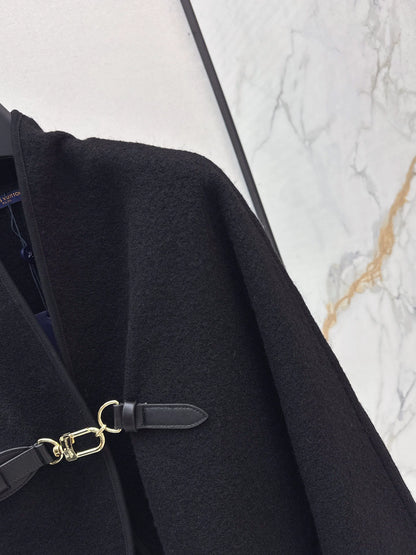 L 25 Buckled double-sided cape coat