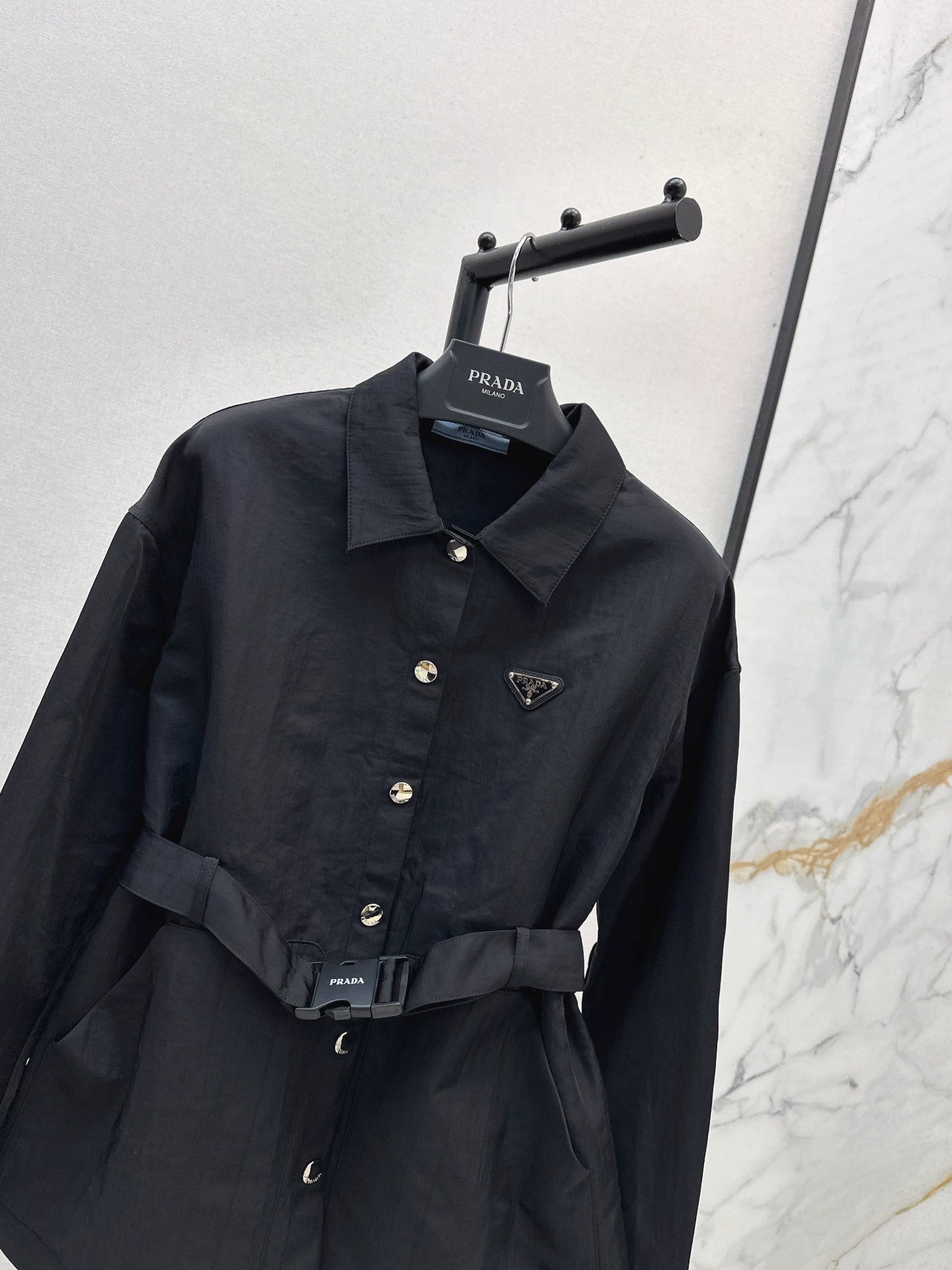 Pr 25 Shirt-style functional button jacket