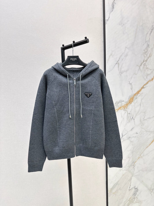 Pr 25 Double-faced wool coat with monogram