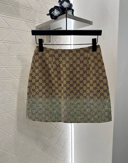 G 25 Hot diamond short-sleeved jacket and skirt suit