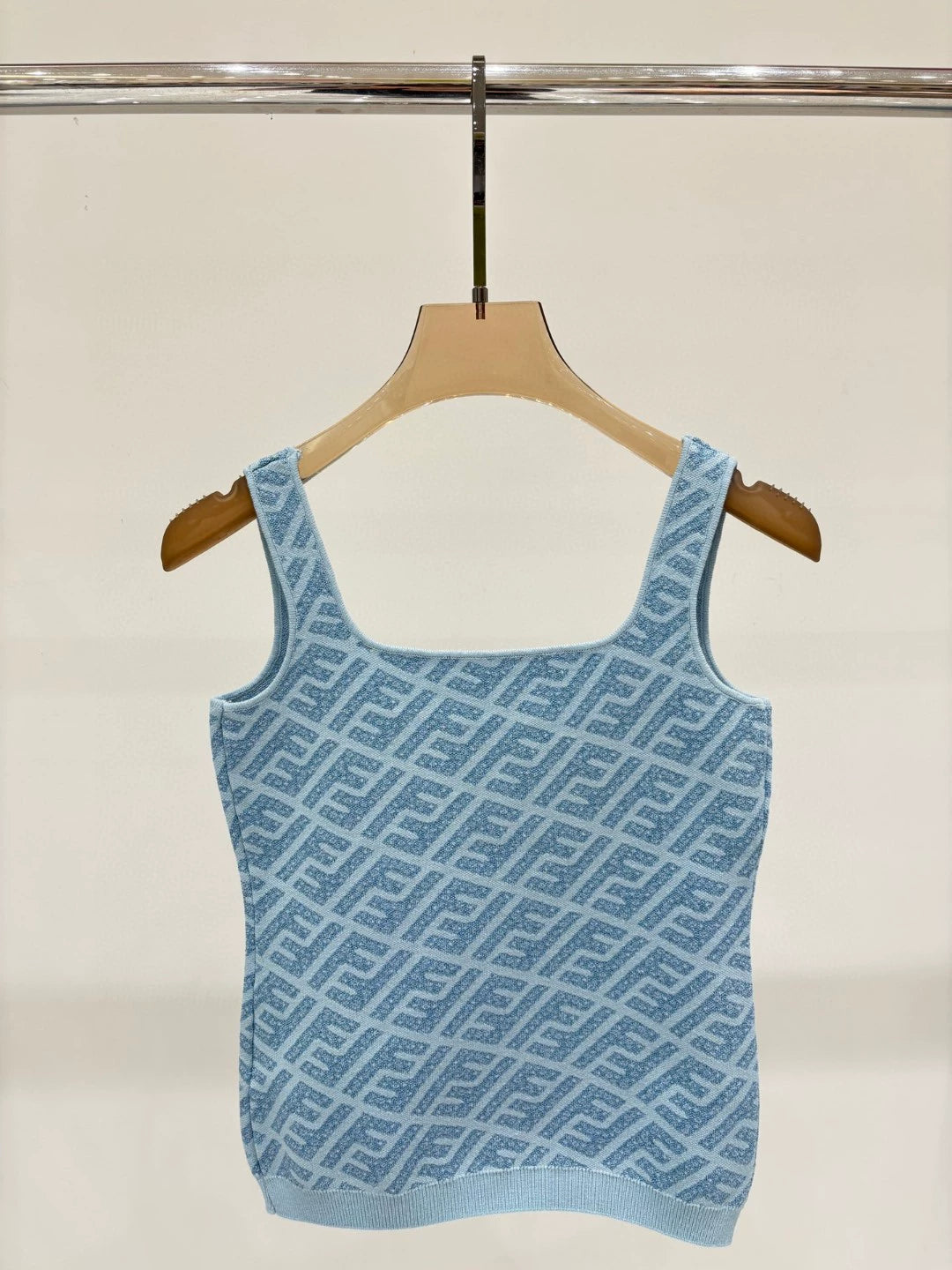 F 25 New Slanted stripes all over print casual knit undershirt