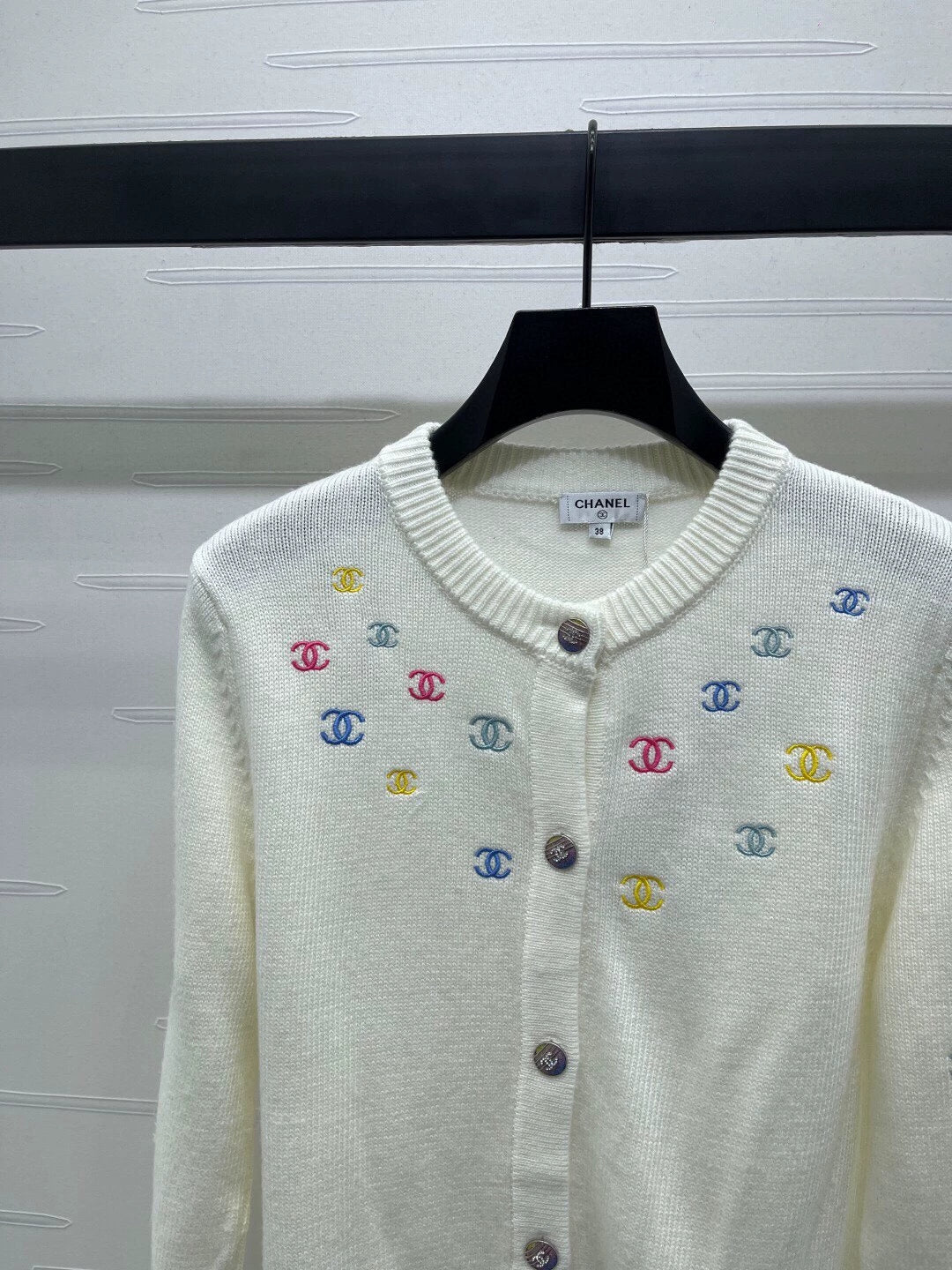 C 25fw Round Neck Long Sleeve Cardigan