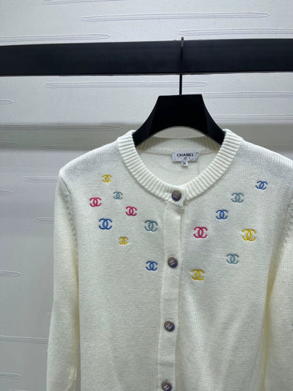 C 25fw Round Neck Long Sleeve Cardigan