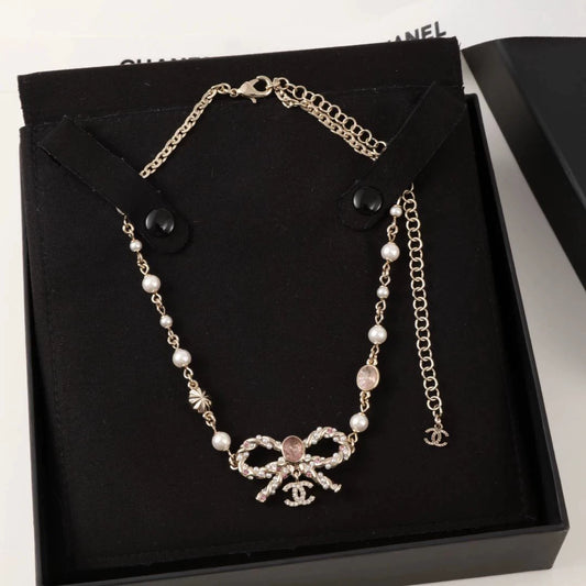 C 24 Bow Pearl Pink Gemstone Necklace