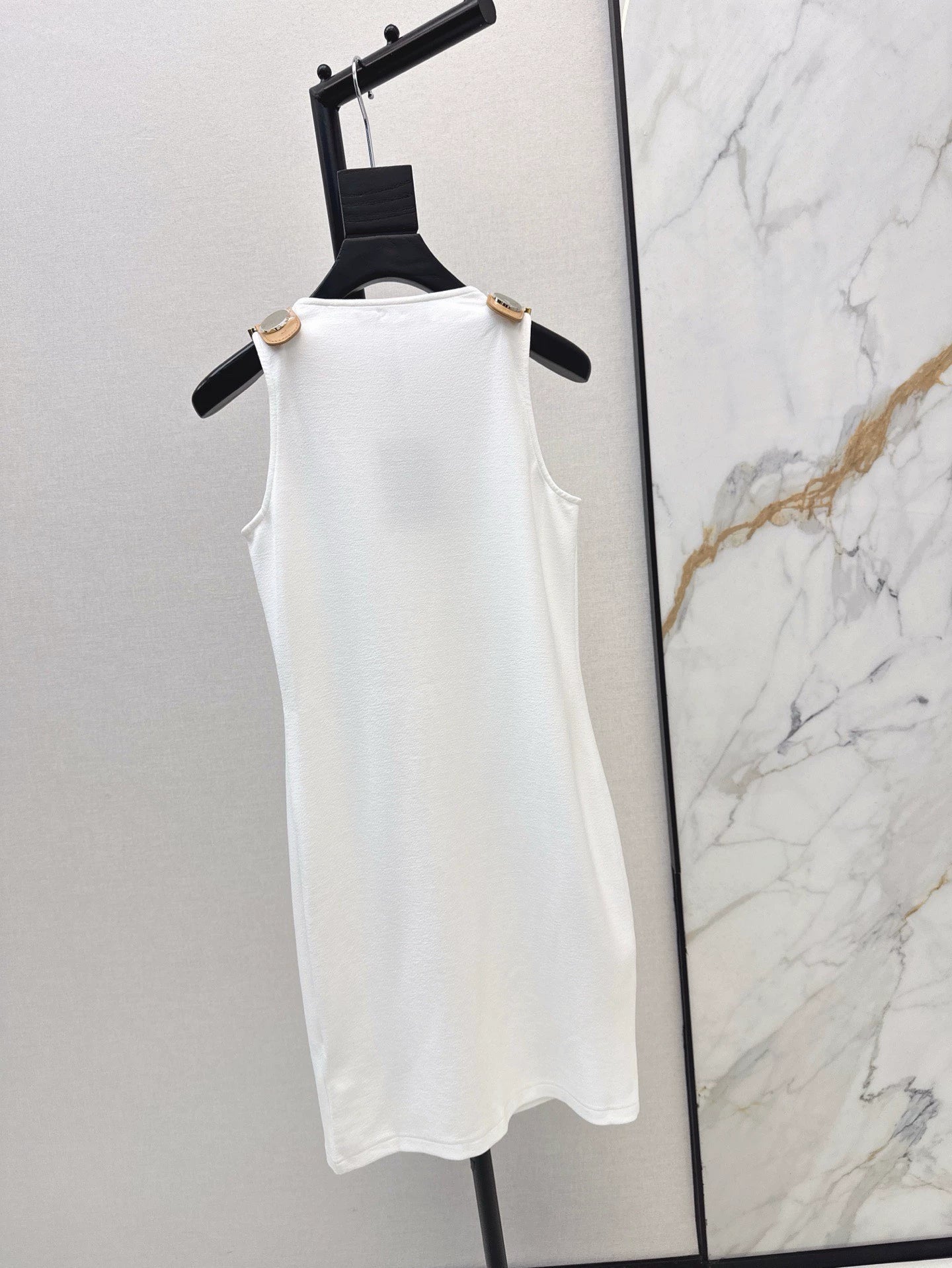 L 25 Spring/Summer New Golden Necklace Camisole Dress