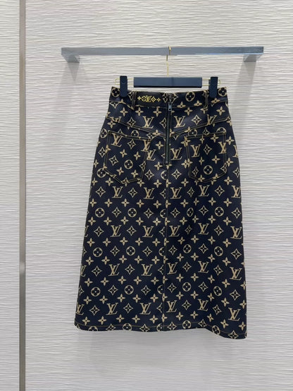 L 25 New Printed Single Breasted Half Skirt