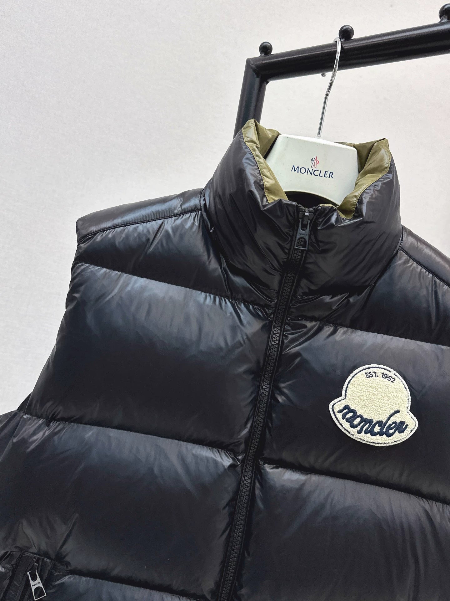 Mon 25fw stand collar down vest