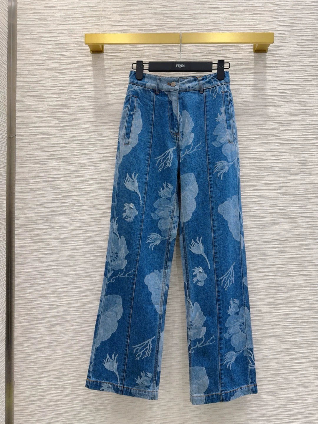 F 25 new stylish new denim suit