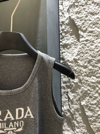 P 25 knitted undershirt