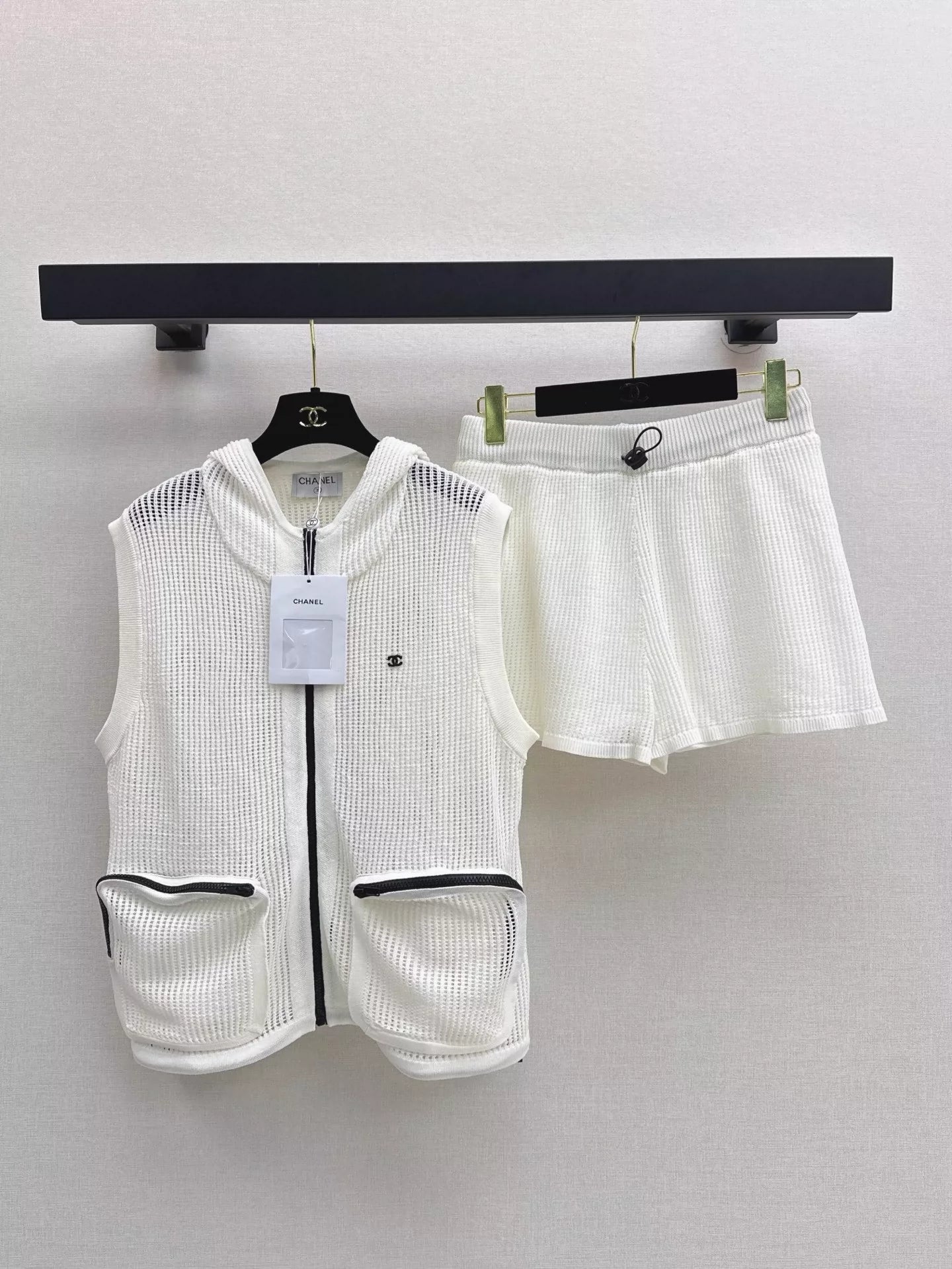 C 25 Early Spring Latest Knit Sets Cutout Hooded Vest + Shorts