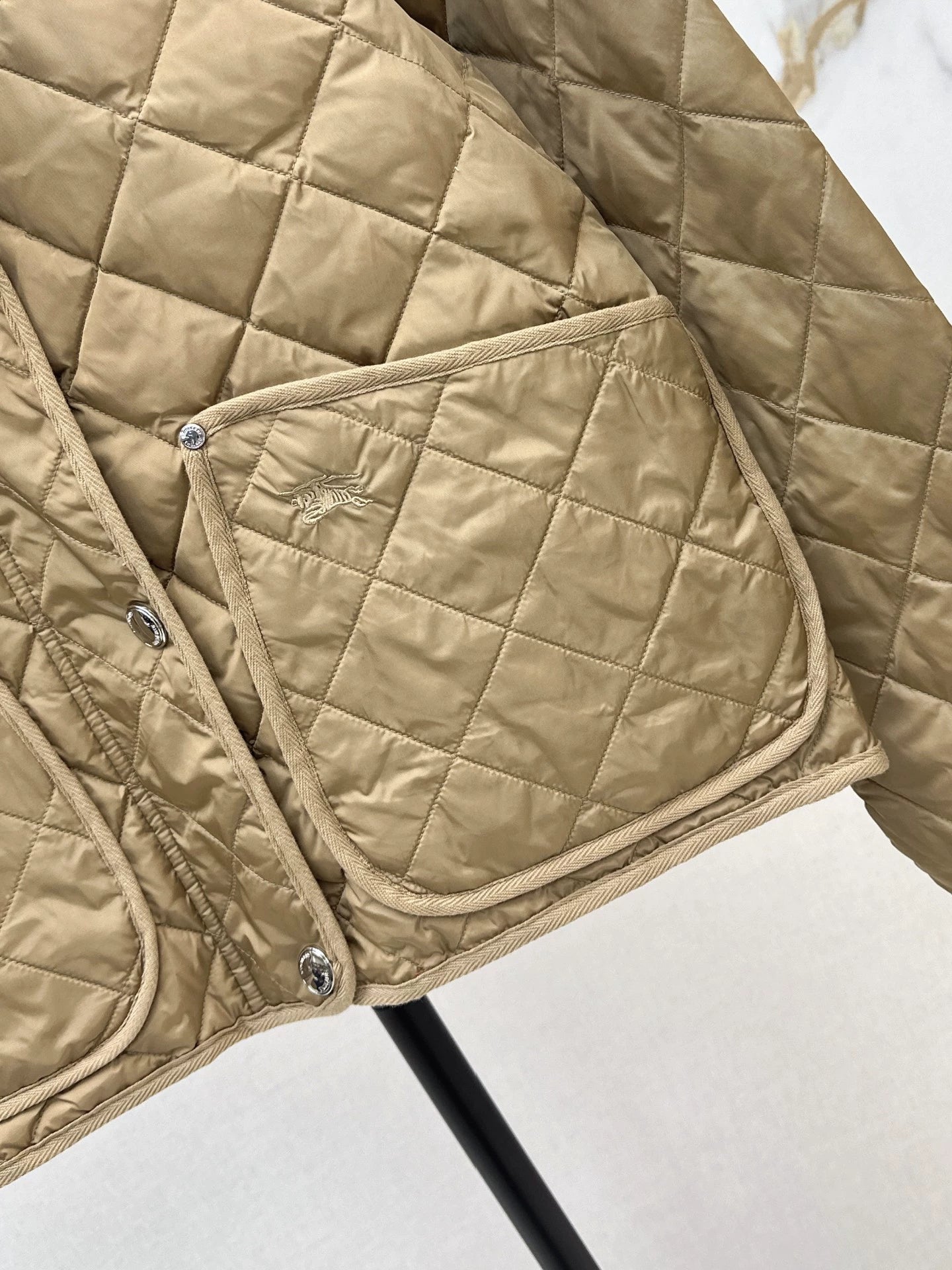BRU 25 New Diamond Quilted Hooded Down Cropped Jacket