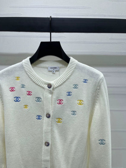 C 25fw Round Neck Long Sleeve Cardigan