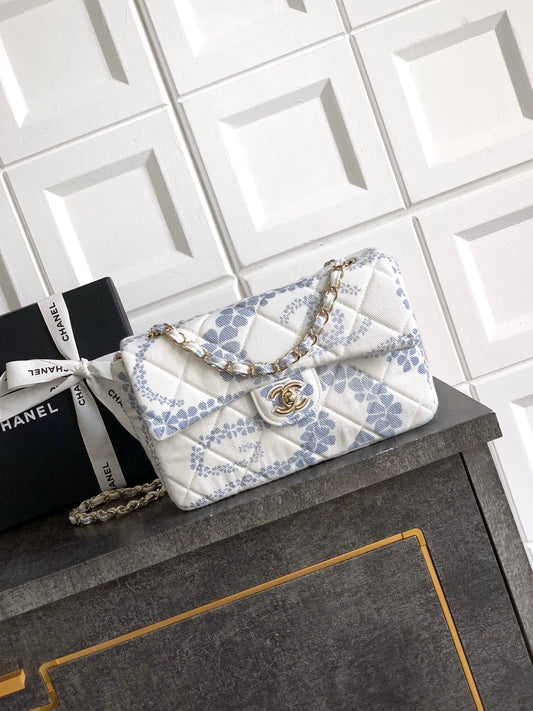 C 25 Beach Series Petal Logo Bag
