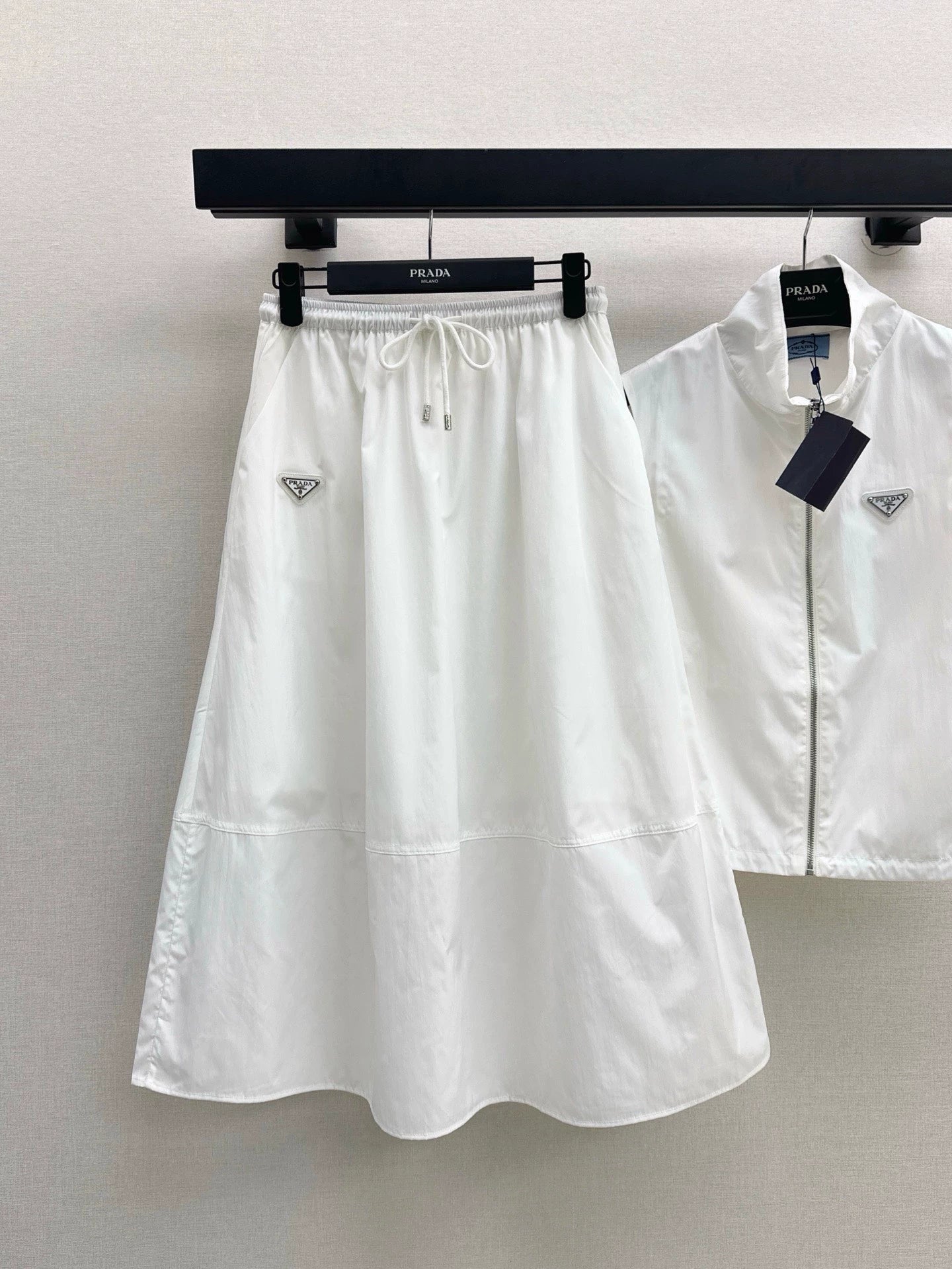 p 25 spring and summer newest sports girl style colorful suit vest jacket + half skirt