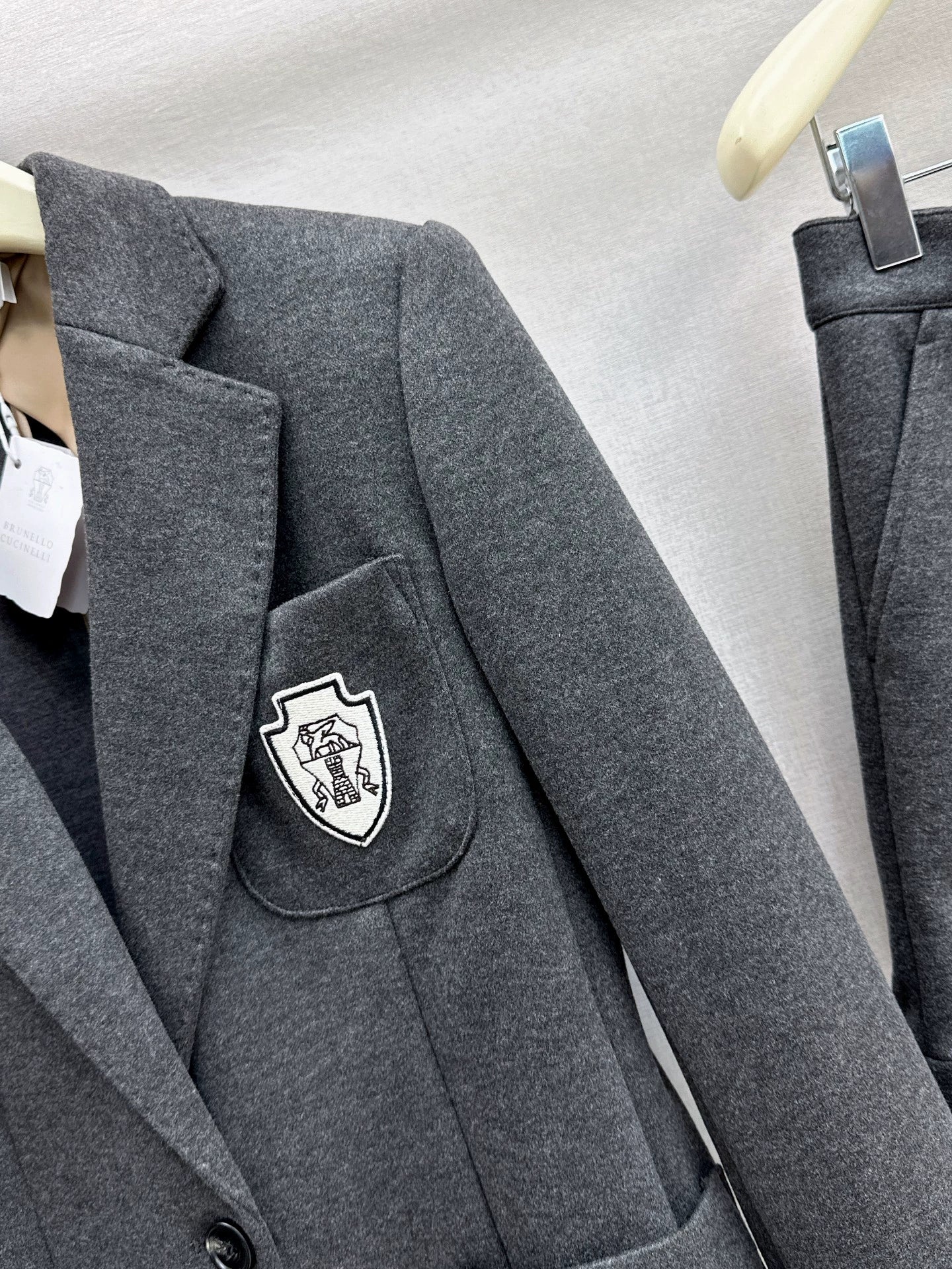 BRU 25fw Tennis Collection Badge-Decorated Blazer