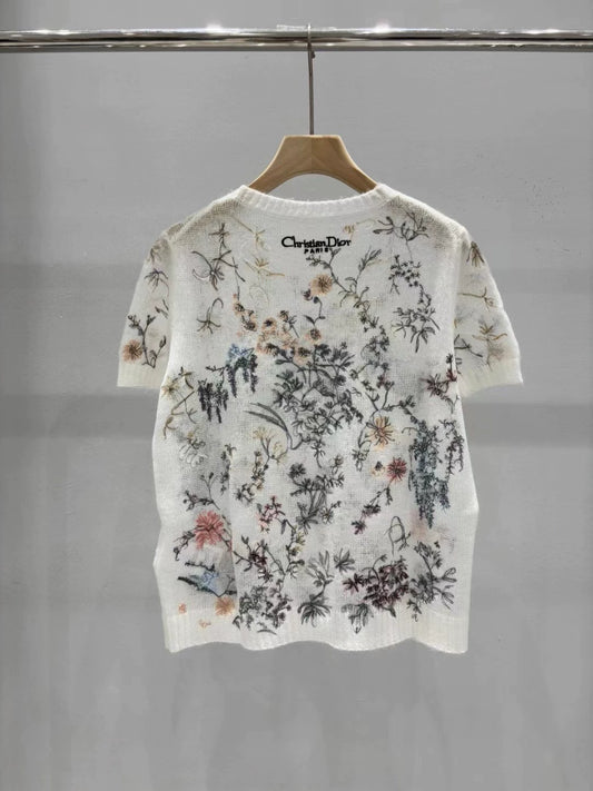 D 25 Early Autumn New Short Sleeve Knitted Thin Top