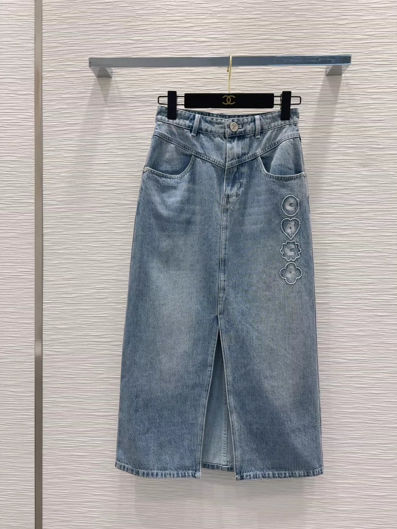C 25 New Embroidered Mid-Length Denim Half Skirt