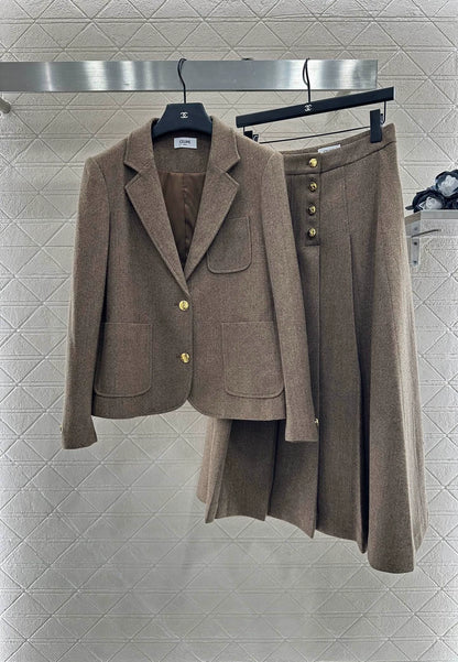 Ce 25 Blazer and midi pleated skirt set