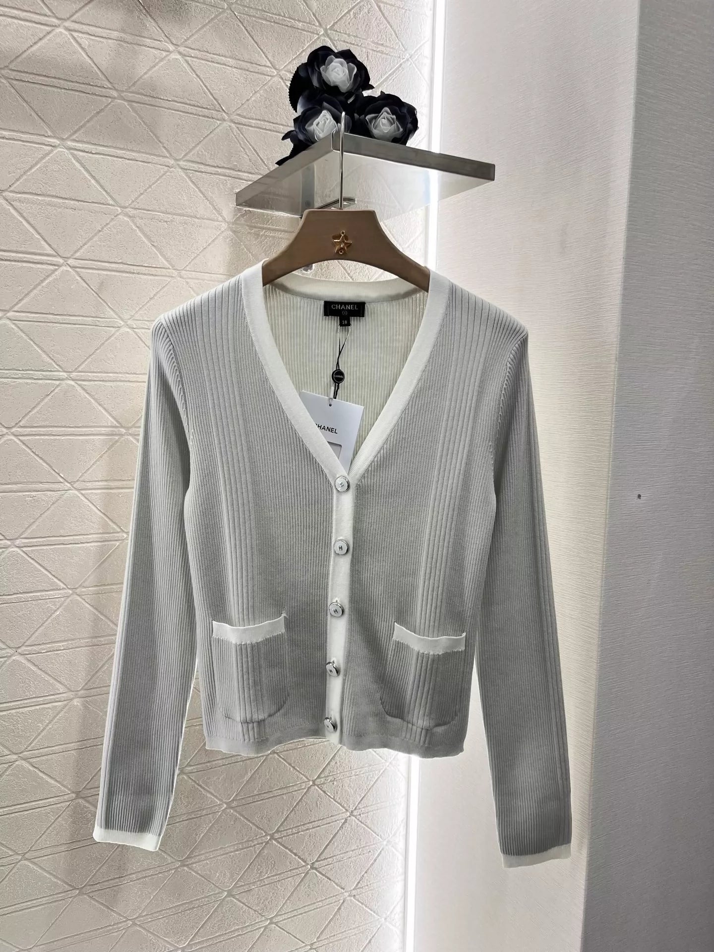 C 25 New  Striped knit cardigan