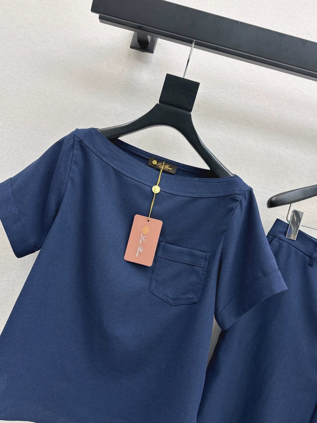 Lor 25 One-Neck-Top + Hosen-Set 